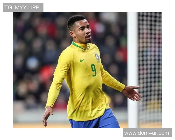 重庆羽毛球队在欧锦赛积分榜上以77分稳居第一名展现强劲实力